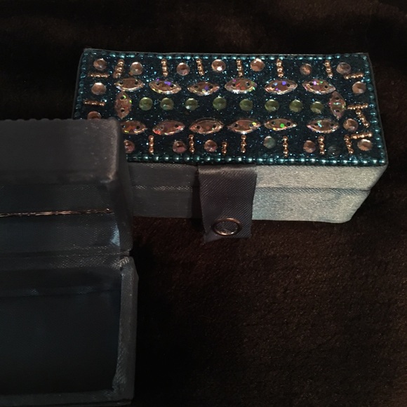 2 Bedazzled trinket boxes - Picture 3 of 9
